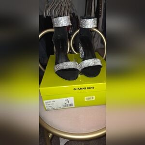 Gianni Bini Black Heels with Silver Sparkle